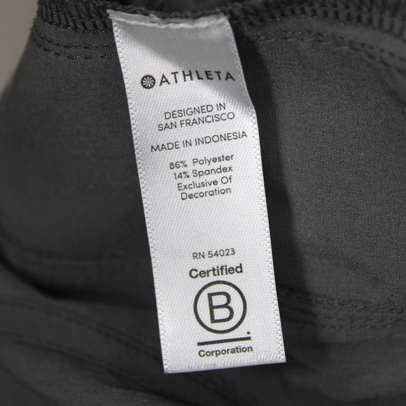 Athleta Ascender Quick Dry Running Shorts size S Gray w/Stripes & Pockets - Picture 8 of 9